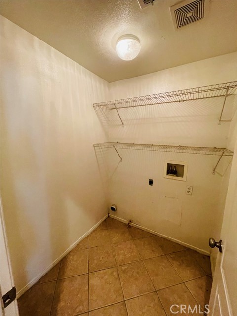 Detail Gallery Image 16 of 37 For 191 Spinnaker St, San Jacinto,  CA 92583 - 5 Beds | 2/1 Baths