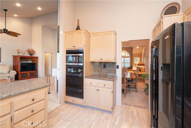 Detail Gallery Image 17 of 47 For 1750 Century Ave, Riverside,  CA 92506 - 4 Beds | 2 Baths