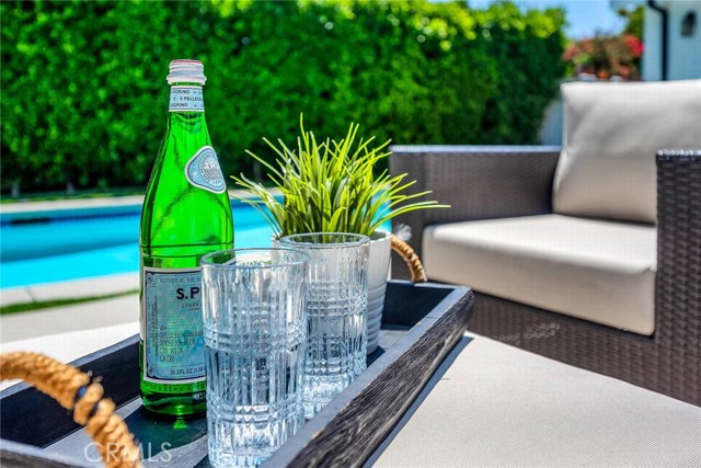Detail Gallery Image 18 of 49 For 5110 Greenbush Ave, Sherman Oaks,  CA 91423 - 6 Beds | 6 Baths