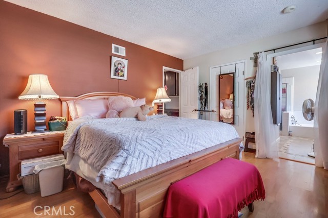Detail Gallery Image 27 of 55 For 15915 Foothill Bld, Sylmar,  CA 91342 - 4 Beds | 3 Baths