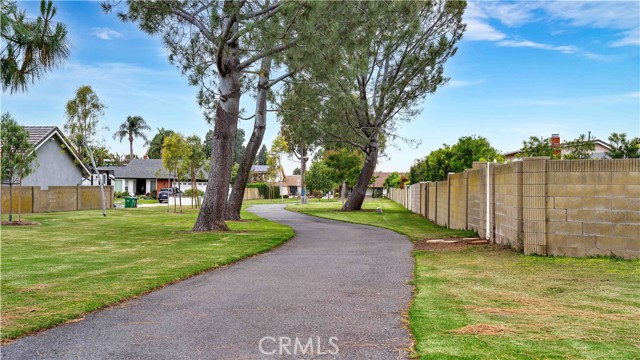 15061 Glass Circle, Irvine CA: https://media.crmls.org/medias/c16df515-027d-4e09-be63-9dace9433841.jpg