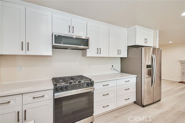 Detail Gallery Image 10 of 23 For 865 Featherwood Dr, Diamond Bar,  CA 91765 - 4 Beds | 3 Baths