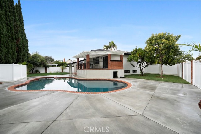 Detail Gallery Image 32 of 35 For 1943 Pelican Place, Costa Mesa,  CA 92626 - 4 Beds | 2/1 Baths