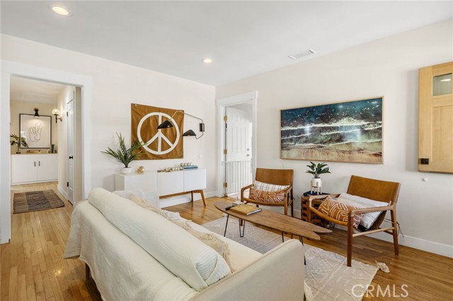 2402 Alvord Lane, Redondo Beach, California 90278, 3 Bedrooms Bedrooms, ,1 BathroomBathrooms,Residential,Sold,Alvord,SB22061532