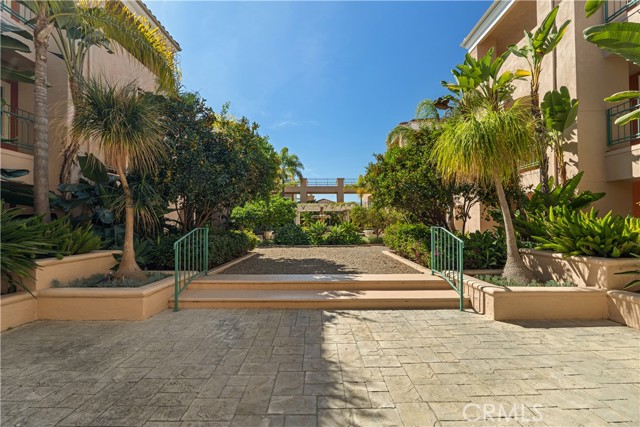 Detail Gallery Image 35 of 46 For 5142 Warner Ave #209,  Huntington Beach,  CA 92649 - 2 Beds | 2 Baths