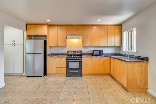 Detail Gallery Image 1 of 23 For 6735 Elmer Ave #19,  North Hollywood,  CA 91606 - 1 Beds | 1 Baths