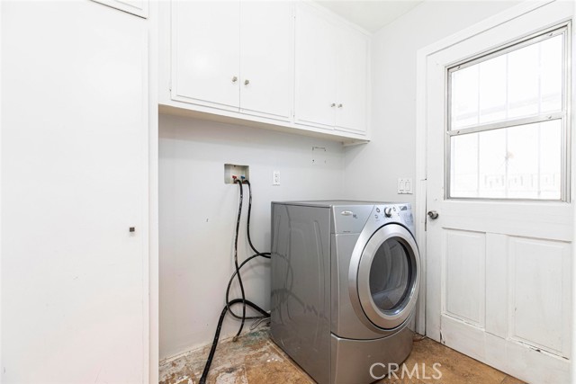 12922 Strathern Street, North Hollywood CA: https://media.crmls.org/medias/c170bd1c-0eb3-458e-87d1-1b5a2977d455.jpg