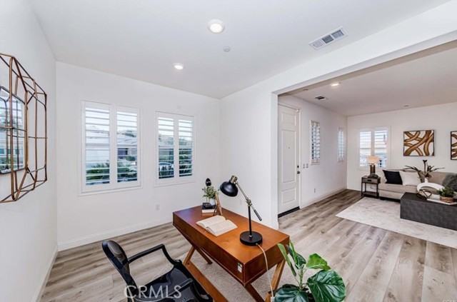 Detail Gallery Image 9 of 27 For 20886 Mountain Gate, Riverside,  CA 92507 - 4 Beds | 2/1 Baths