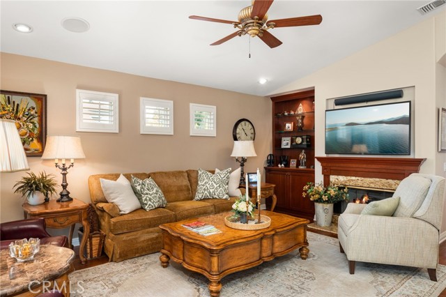 Detail Gallery Image 23 of 53 For 1124 Peppertree, Upland,  CA 91784 - 4 Beds | 2 Baths