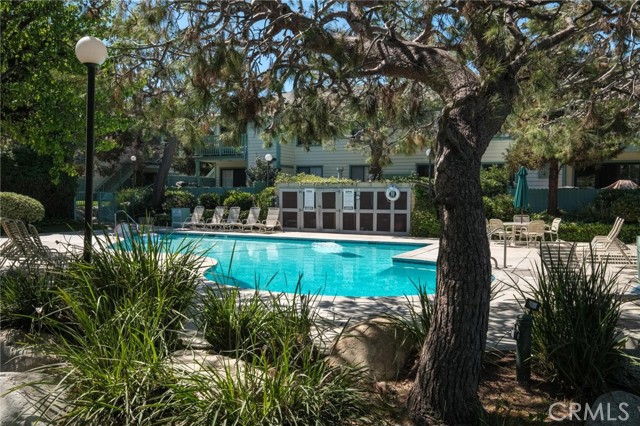 Detail Gallery Image 4 of 35 For 20545 S Vermont Ave #3,  Torrance,  CA 90502 - 1 Beds | 1 Baths