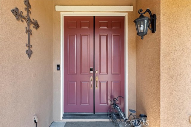 Detail Gallery Image 3 of 35 For 7213 Cottage Grove Dr, Corona,  CA 92880 - 5 Beds | 3 Baths