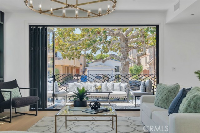 520 Lucia, Redondo Beach, California 90277, 4 Bedrooms Bedrooms, 0 ,4 BathroomsBathrooms,Residential,For Sale,Lucia,0,SB26171975