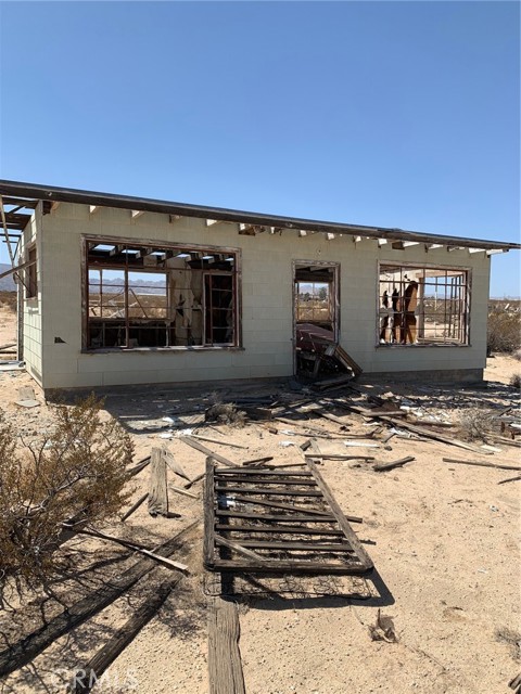 Detail Gallery Image 1 of 11 For 0 Meldora Ave, Twentynine Palms,  CA 92277 - – Beds | – Baths