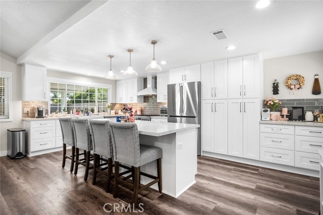 1092 Deborah Street, Upland CA: https://media.crmls.org/medias/c1735bb9-ac71-4bb9-b710-248f36997265.jpg