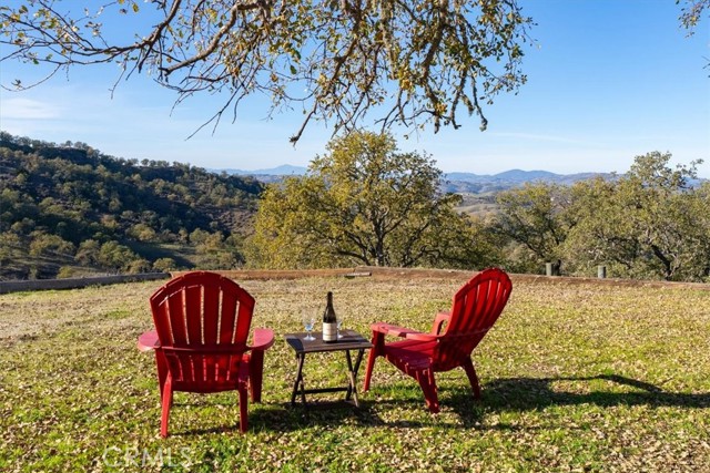 Detail Gallery Image 29 of 62 For 7975 Nacimiento Lake Dr, Paso Robles,  CA 93446 - 6 Beds | 3/1 Baths