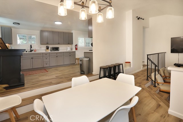 531 W Victoria Court, Lake Arrowhead CA: https://media.crmls.org/medias/c1763fc1-0111-4194-b98f-96092fbe81d2.jpg