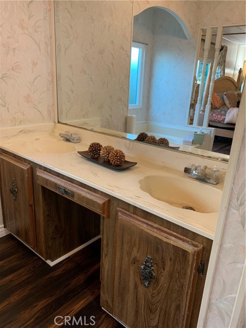 Detail Gallery Image 6 of 20 For 19009 S Laurel Park Rd #248,  Rancho Dominguez,  CA 90220 - 2 Beds | 2 Baths