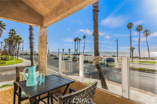 2000 Pacific Coast Hwy #106, Huntington Beach, CA 92648