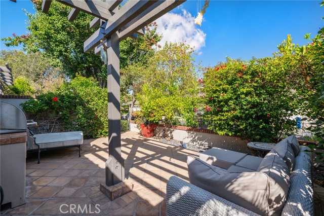 Detail Gallery Image 18 of 50 For 23 Santa Rosa Ct, Manhattan Beach,  CA 90266 - 3 Beds | 2/1 Baths