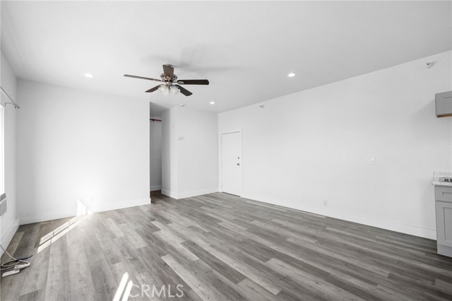 Detail Gallery Image 7 of 16 For 228 S Kenwood St #407,  Glendale,  CA 91205 - 0 Beds | 1 Baths