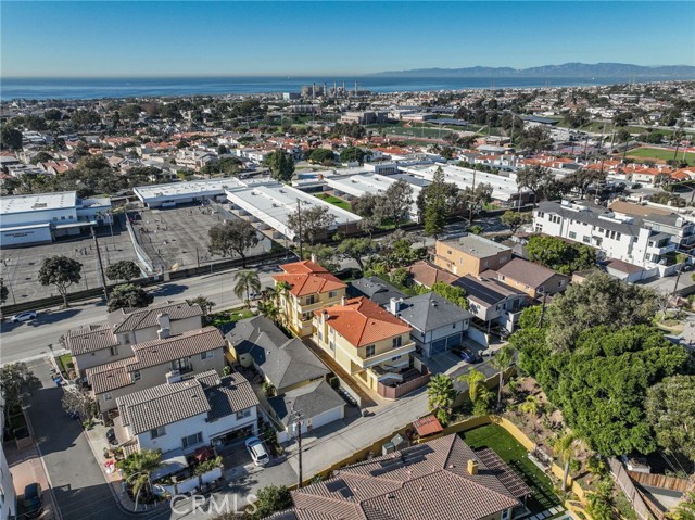 Detail Gallery Image 52 of 60 For 204 N Prospect #B,  Redondo Beach,  CA 90277 - 4 Beds | 3 Baths
