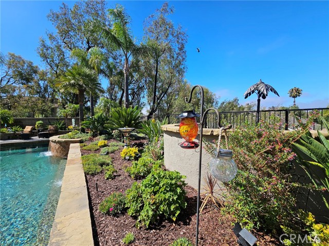 21351 Birdhollow Drive, Rancho Santa Margarita CA: https://media.crmls.org/medias/c1791938-dda4-4a34-a0a5-be11456f0717.jpg