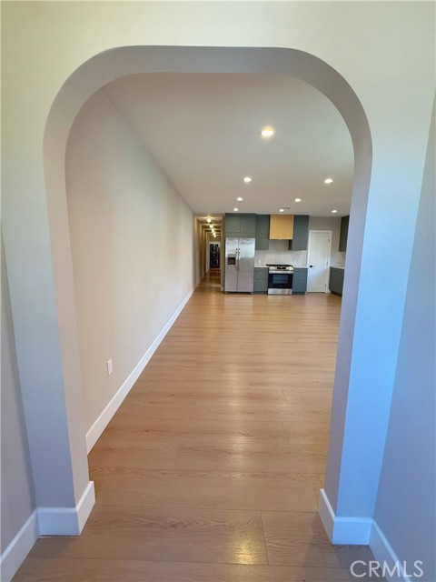 Detail Gallery Image 9 of 31 For 2953 S Bronson, Los Angeles,  CA 90018 - 3 Beds | 2 Baths