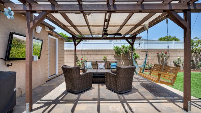5215 E Monlaco Road, Long Beach CA: https://media.crmls.org/medias/c17a384b-342b-411c-ac1a-27695d172a9e.jpg