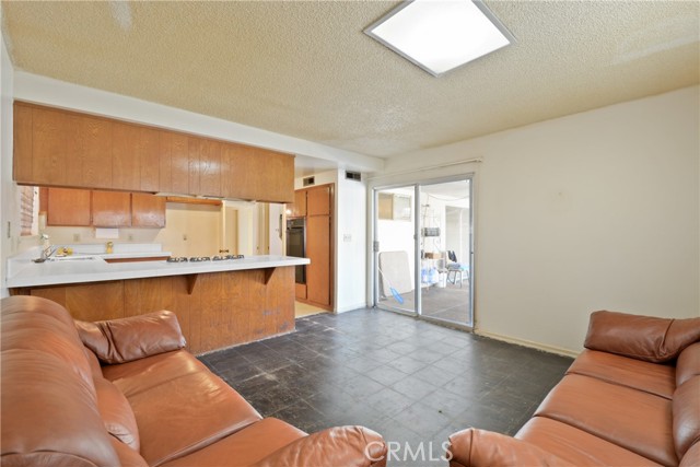 Detail Gallery Image 13 of 31 For 5191 Ivywood Dr, La Palma,  CA 90623 - 3 Beds | 2/1 Baths