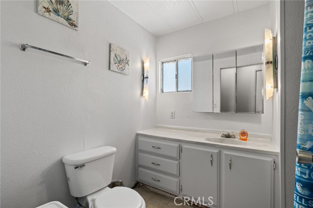 Detail Gallery Image 12 of 23 For 308 Nita Ln, Bakersfield,  CA 93308 - 2 Beds | 2 Baths