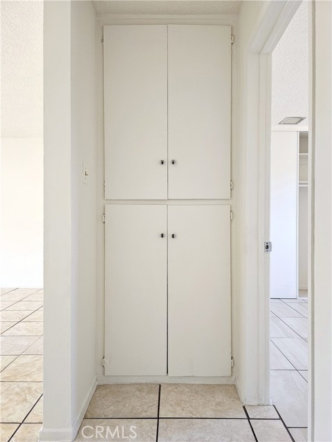 Image 23 of 38 For 9116 Palm Street