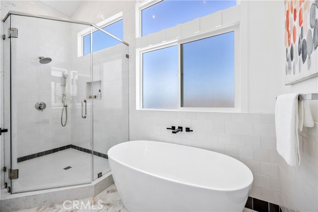 Detail Gallery Image 25 of 52 For 2619 Huntington Ln a,  Redondo Beach,  CA 90278 - 4 Beds | 3/1 Baths