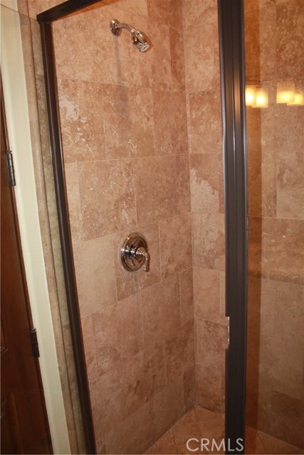423 19th Street, Manhattan Beach CA: https://media.crmls.org/medias/c17ce7e2-ea86-46f0-9a0a-45d34719414d.jpg