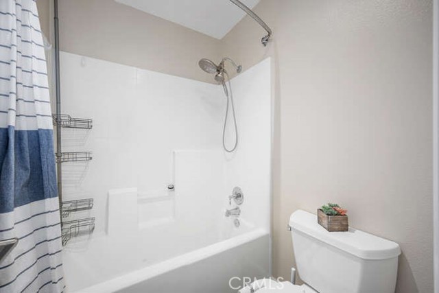 46 Hinterland Way, Ladera Ranch CA: https://media.crmls.org/medias/c17d65e4-d32f-4d31-b332-0c226c0e49cd.jpg