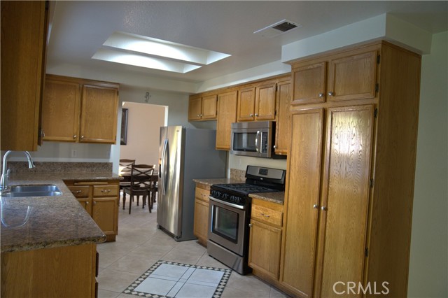 Detail Gallery Image 9 of 26 For 36537 Copper Ln, Palmdale,  CA 93550 - 4 Beds | 3 Baths