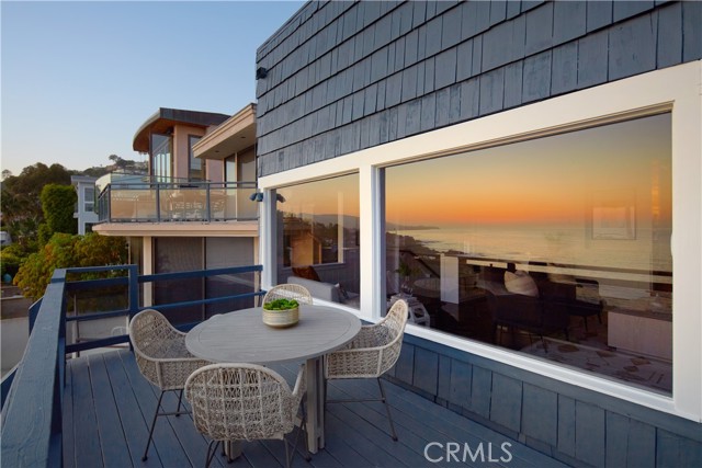 2621 Victoria Drive, Laguna Beach CA: https://media.crmls.org/medias/c17e18b6-8eb8-4cbb-9fd6-6a84fa2e10dc.jpg