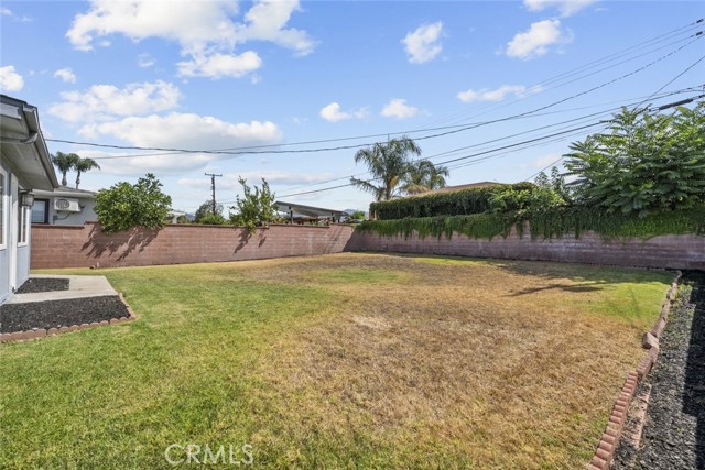 5040 N Lyman Avenue, Covina CA: https://media.crmls.org/medias/c17edc99-7e01-41b6-be22-a914b16a473f.jpg
