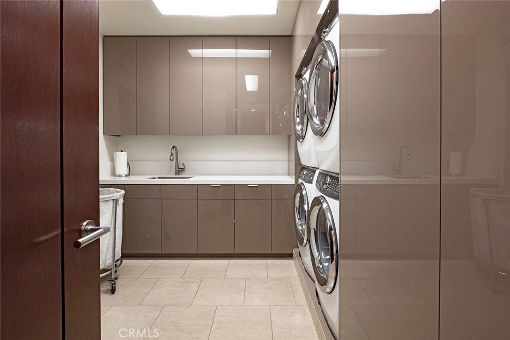 C17f42ba 7e21 4967 8c21 423a2aa81952