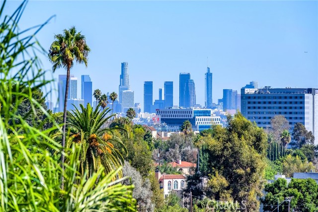 Detail Gallery Image 17 of 29 For 2260 N Cahuenga Boulevard #502,  Los Angeles,  CA 90068 - 2 Beds | 2 Baths