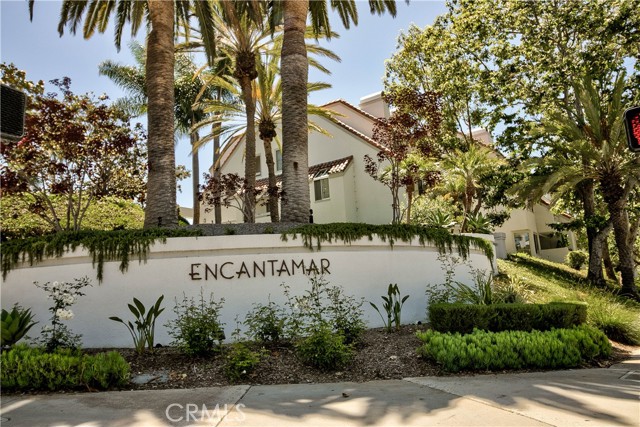 2 Vista Del Mar, Dana Point CA: https://media.crmls.org/medias/c17f953b-c584-4044-a5e2-e952c8be2d06.jpg