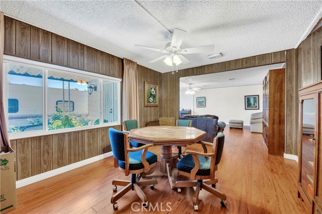 43609 Walden Way, Hemet CA: https://media.crmls.org/medias/c1801e1a-66b6-4012-a3d2-c2a9d024bd5f.jpg
