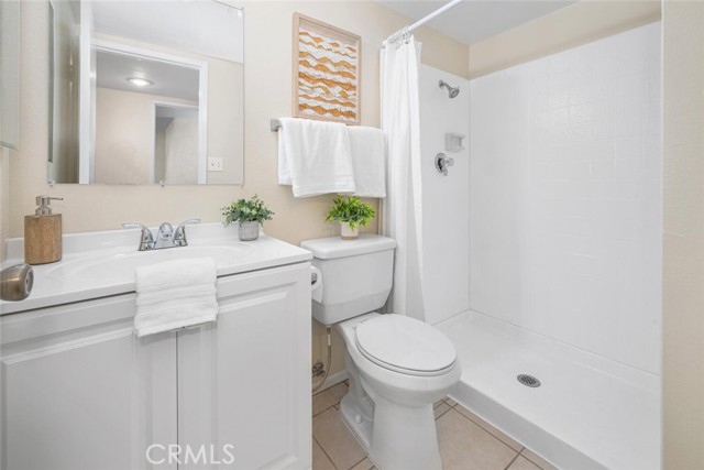 Detail Gallery Image 27 of 68 For 6638 Southampton Dr, Cypress,  CA 90630 - 4 Beds | 3 Baths