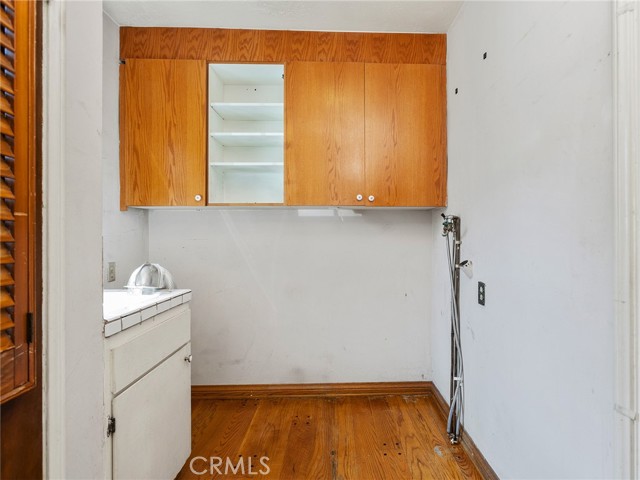 10348 Woodbridge Street, Toluca Lake CA: https://media.crmls.org/medias/c181ea90-3548-47e5-b7f6-fc117bfa6335.jpg