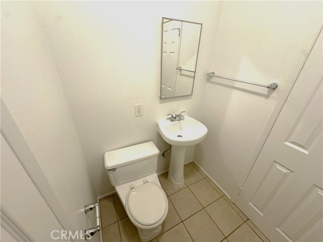 Detail Gallery Image 11 of 24 For 44450 Lowtree Ave, Lancaster,  CA 93534 - 4 Beds | 3 Baths