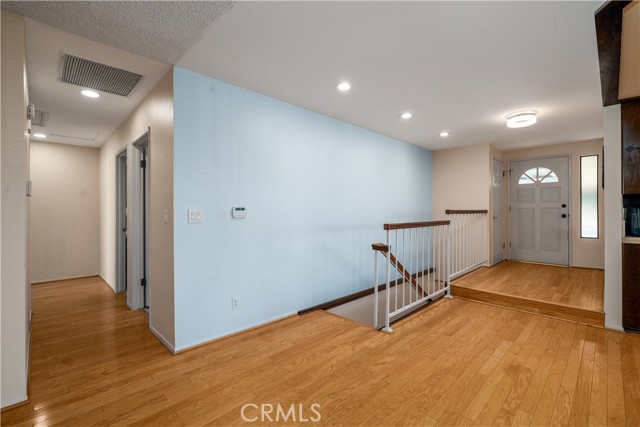 Detail Gallery Image 17 of 48 For 22081 Village Way Dr, Canyon Lake,  CA 92587 - 4 Beds | 3/1 Baths