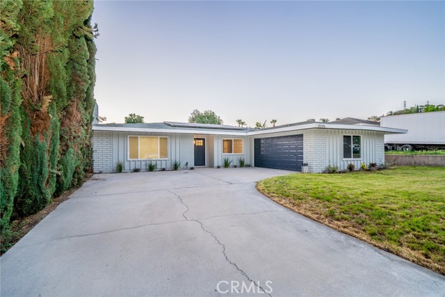 Detail Gallery Image 2 of 20 For 11595 Poplar St, Loma Linda,  CA 92354 - 4 Beds | 2 Baths