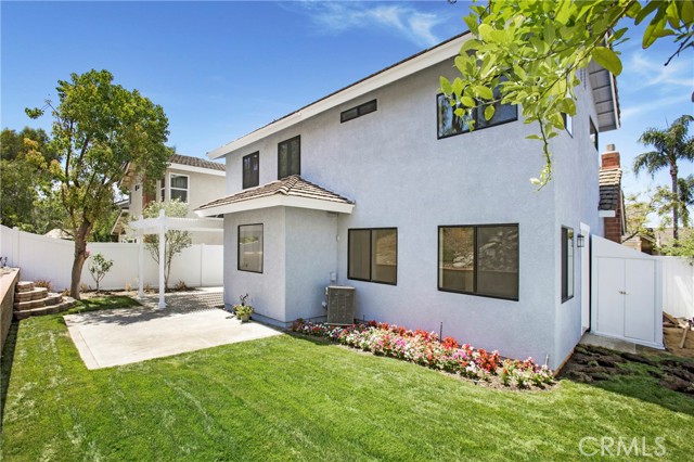 15 Calle Albarda, Rancho Santa Margarita CA: https://media.crmls.org/medias/c184d150-3828-452d-9156-26eeead7a9c5.jpg
