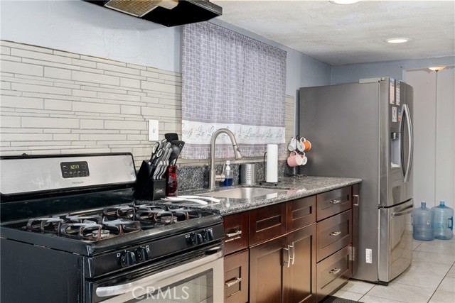 Detail Gallery Image 8 of 29 For 2851 S La Cadena Dr #165,  Colton,  CA 92324 - 3 Beds | 2 Baths