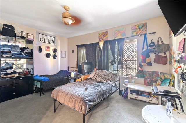 25785 Edgemont Court, San Bernardino CA: https://media.crmls.org/medias/c18512d4-0dbe-4e4e-b1ed-dbfabf9f8fb8.jpg