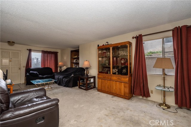 Detail Gallery Image 8 of 37 For 1828 Rainbow Terrace Ln, Montebello,  CA 90640 - 3 Beds | 1/1 Baths